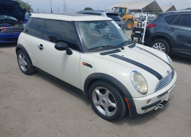 2004 MINI Cooper