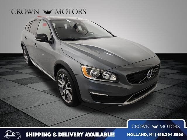 2017 VOLVO V60CC