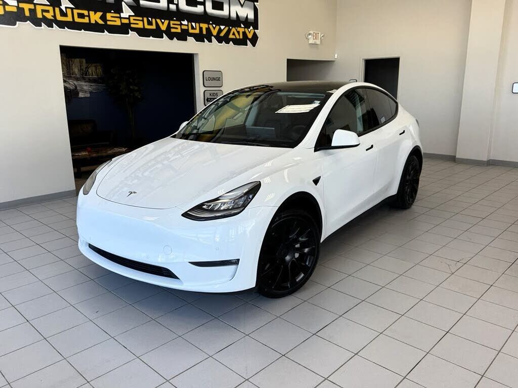 2021 TESLA Model Y