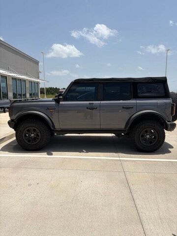 2021 FORD Bronco