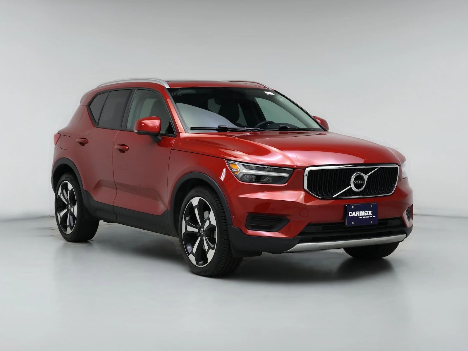 2019 VOLVO XC40