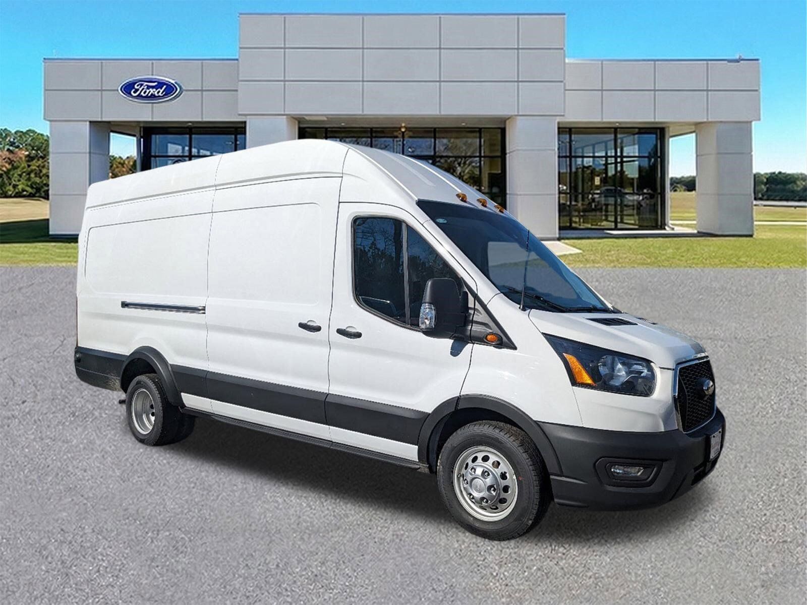 2024 FORD Transit