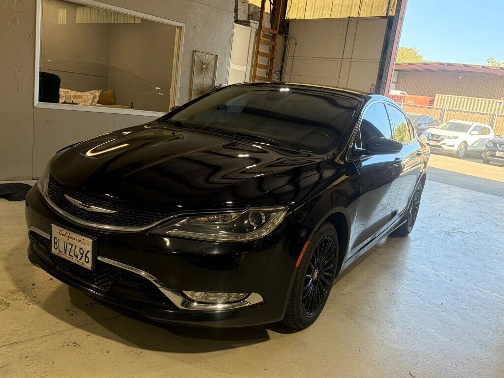 2015 CHRYSLER 200