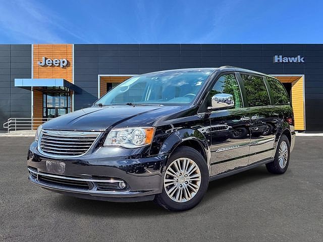 2016 CHRYSLER Town and Country