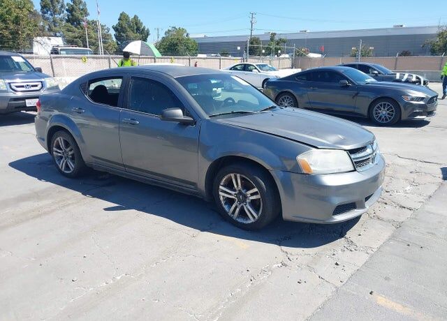 2012 DODGE Avenger
