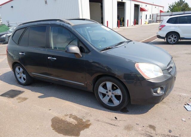 2007 KIA Rondo