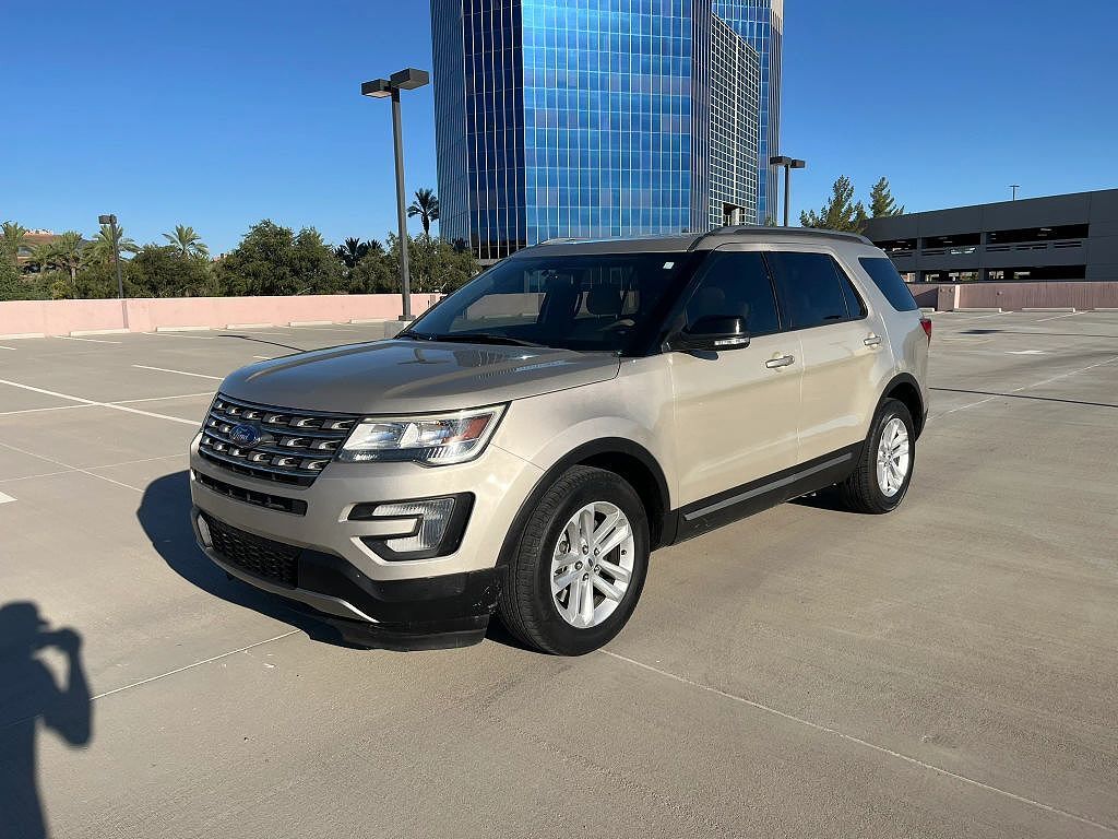 2017 FORD Explorer