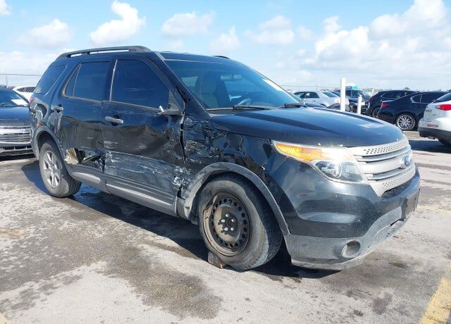 2014 FORD Explorer
