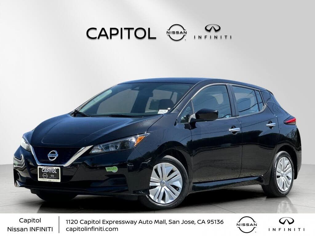 2022 NISSAN Leaf