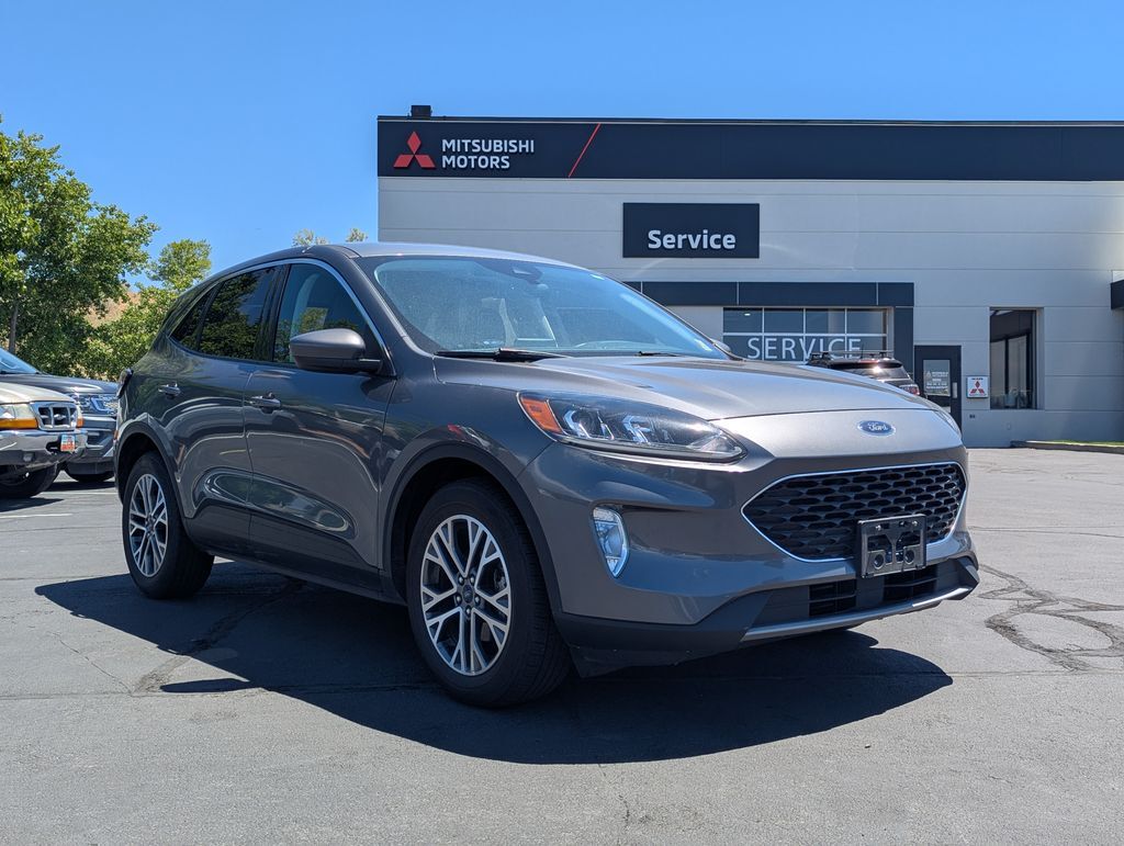 2022 FORD Escape