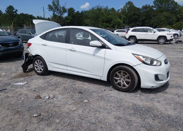 2014 HYUNDAI Accent