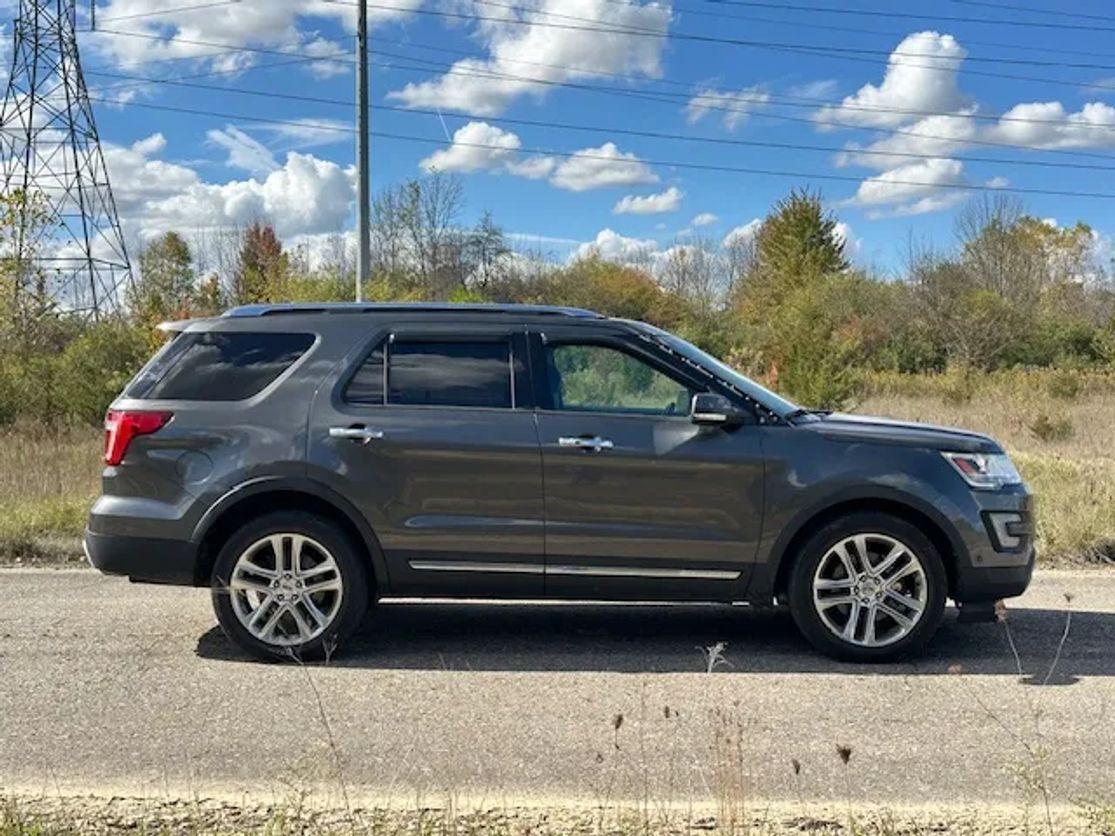 2016 FORD Explorer