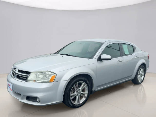 2011 DODGE Avenger