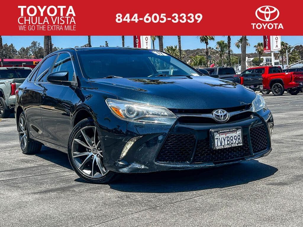 2017 TOYOTA Camry