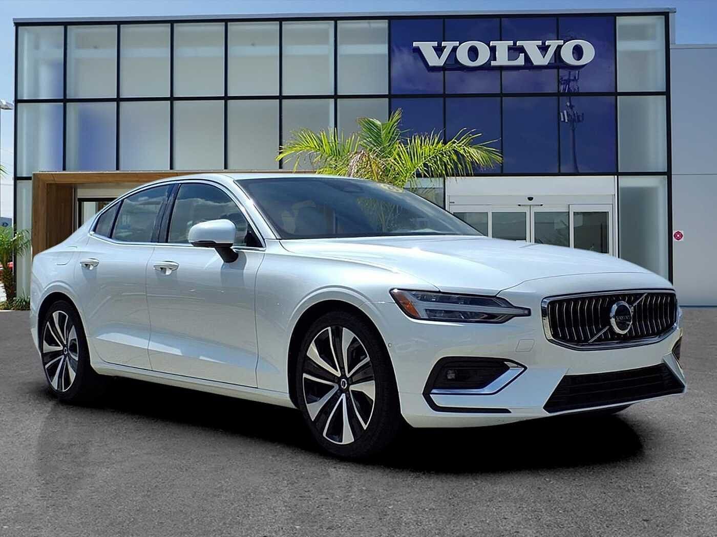 2023 VOLVO S60