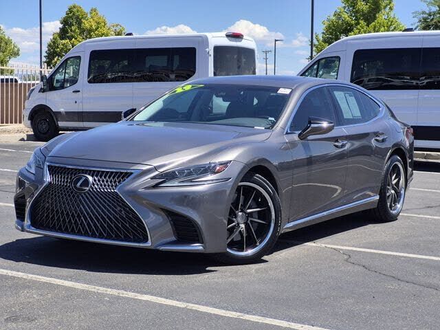 2019 LEXUS LS