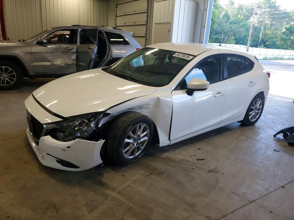 2017 MAZDA Mazda3