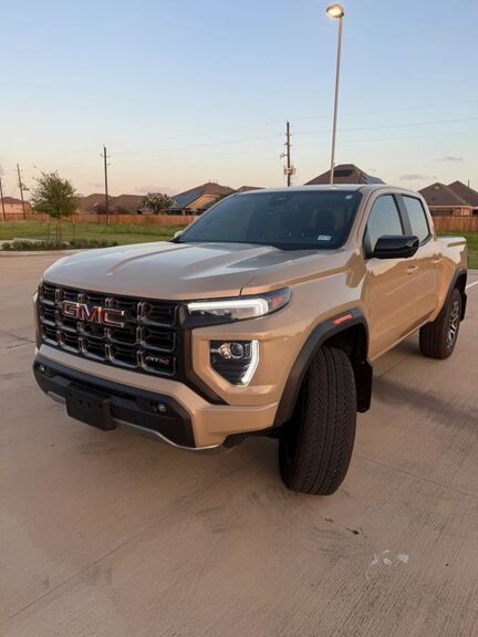 2024 GMC Canyon