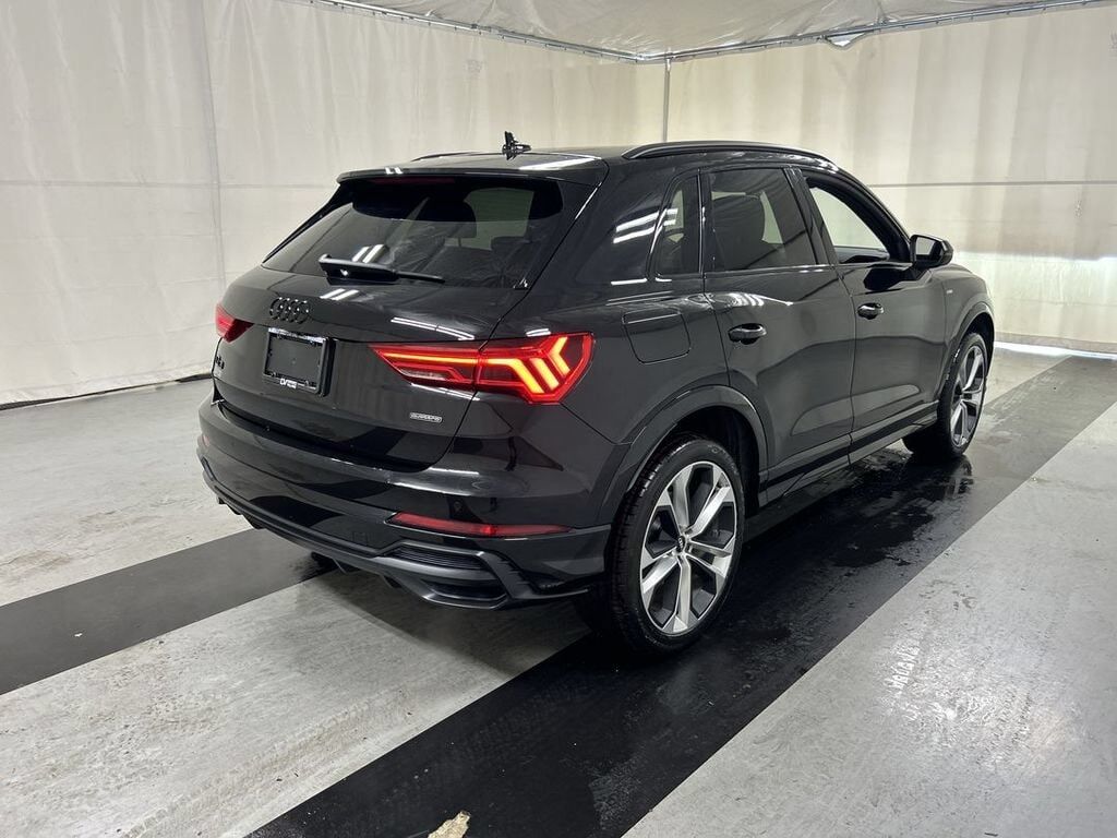 2022 Audi Q3