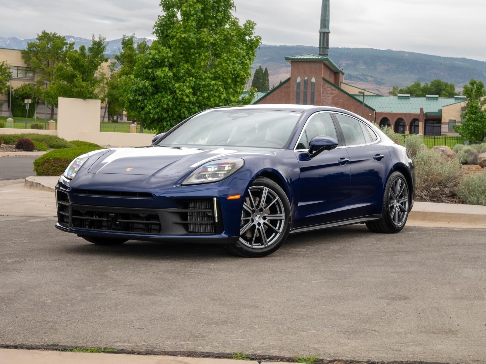 2026 PORSCHE Panamera