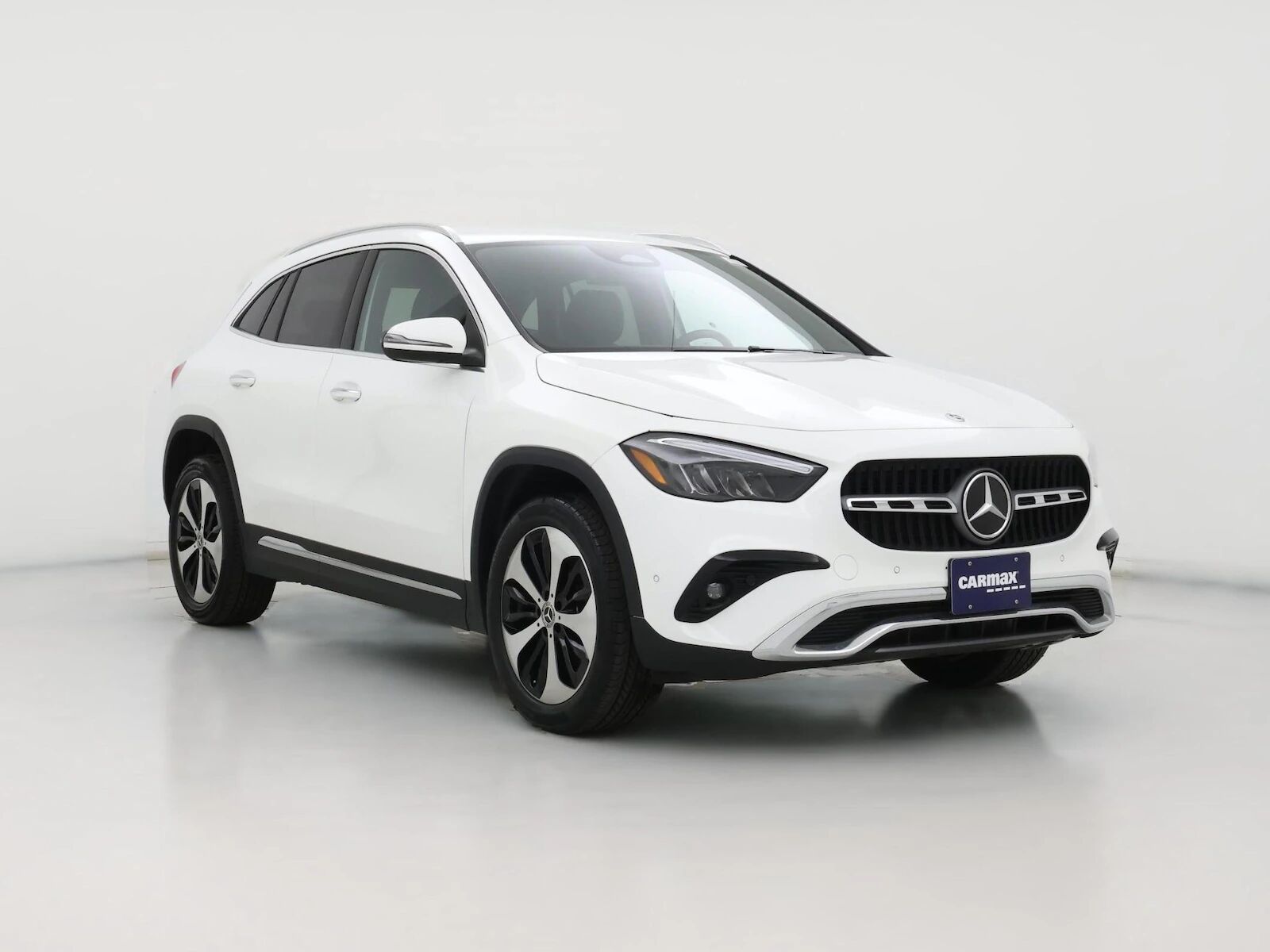 2025 MERCEDES-BENZ GLA-Class