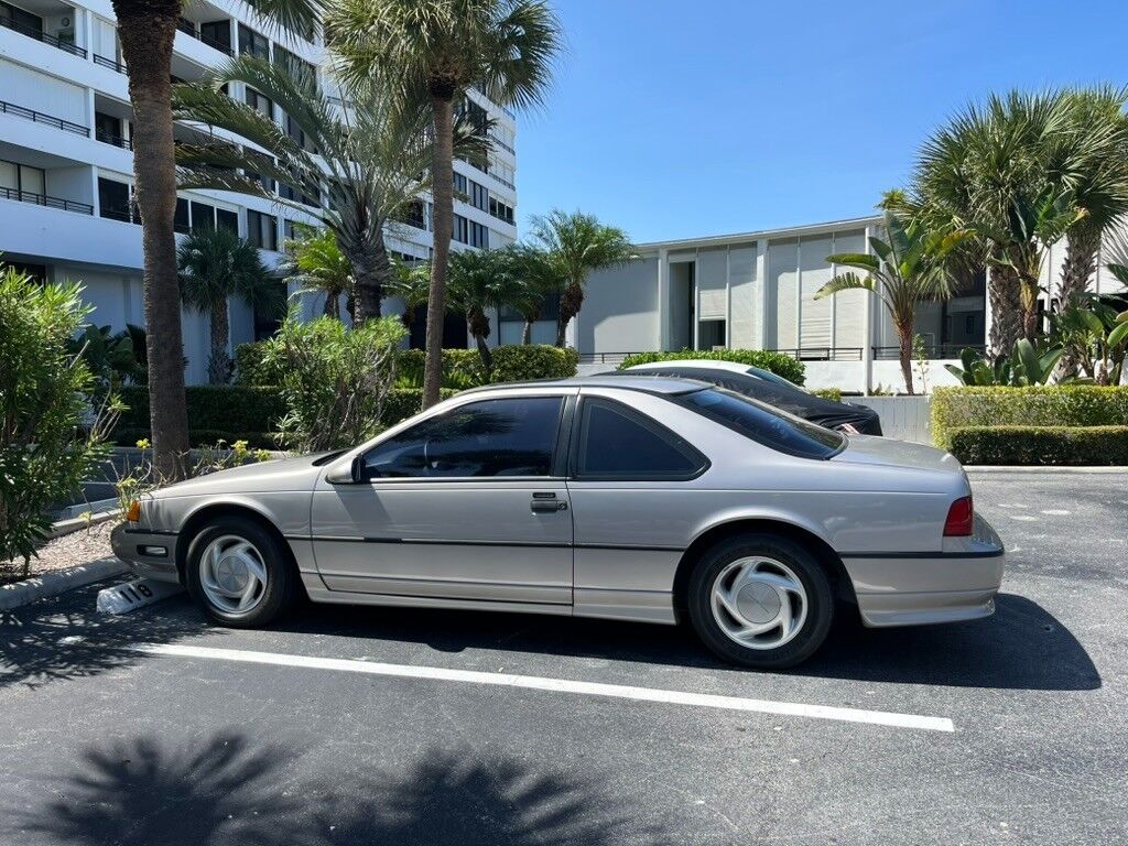 Ford Thunderbird