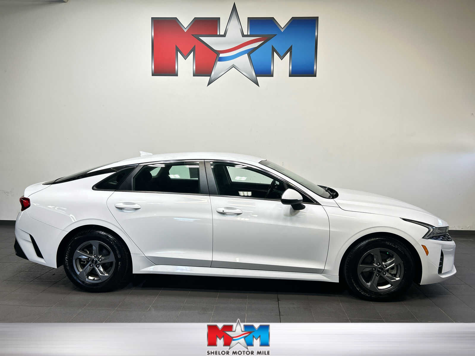 2022 KIA K5