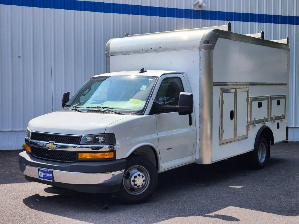 2022 CHEVROLET Express