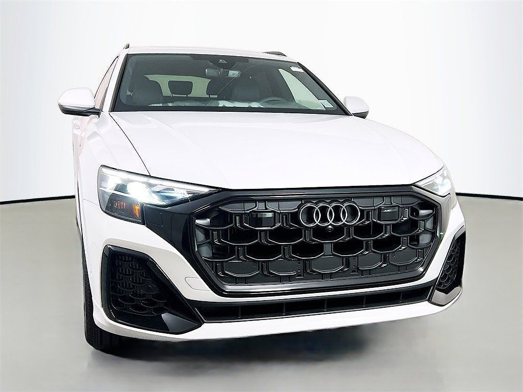 2026 Audi Q8