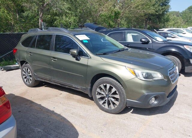 2015 SUBARU Outback