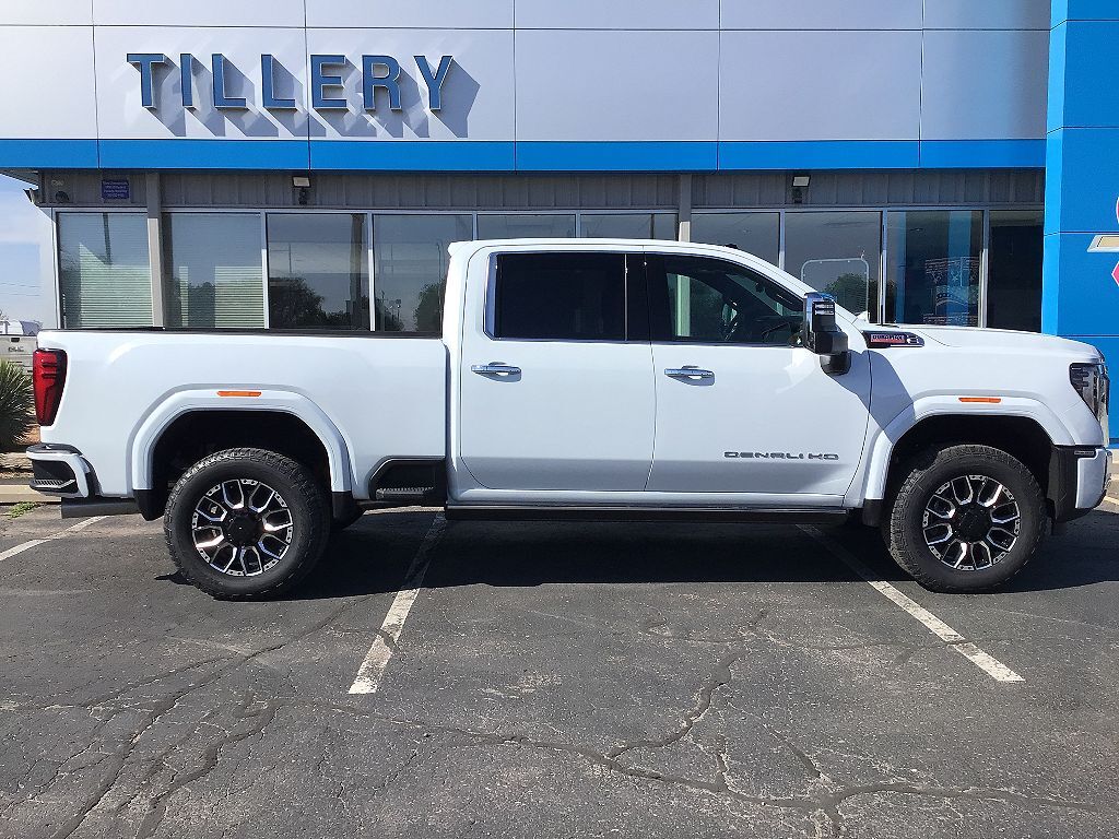 2026 GMC Sierra HD