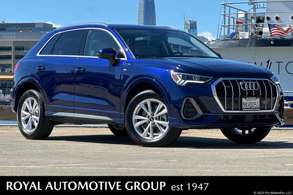 2024 AUDI Q3