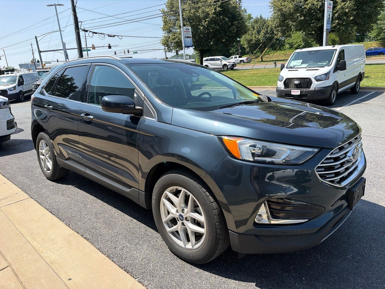 2022 FORD Edge