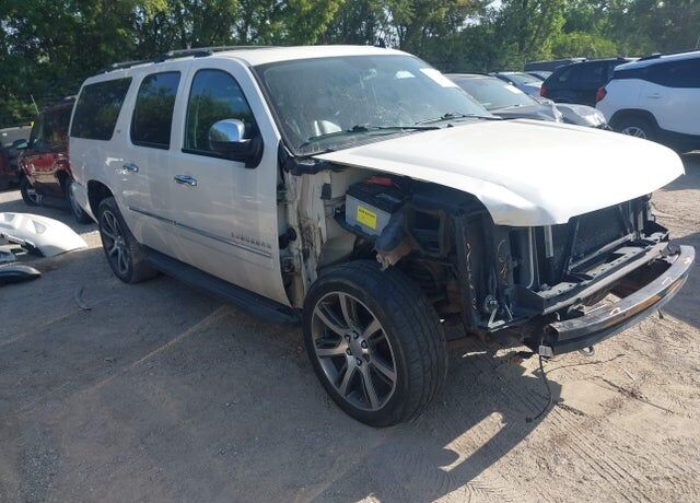 2011 CHEVROLET Suburban