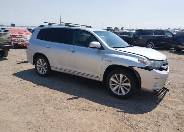 2011 TOYOTA Highlander