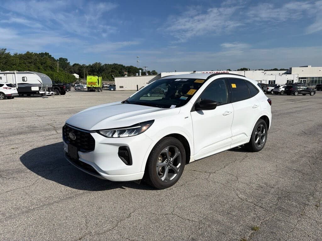 2023 FORD Escape