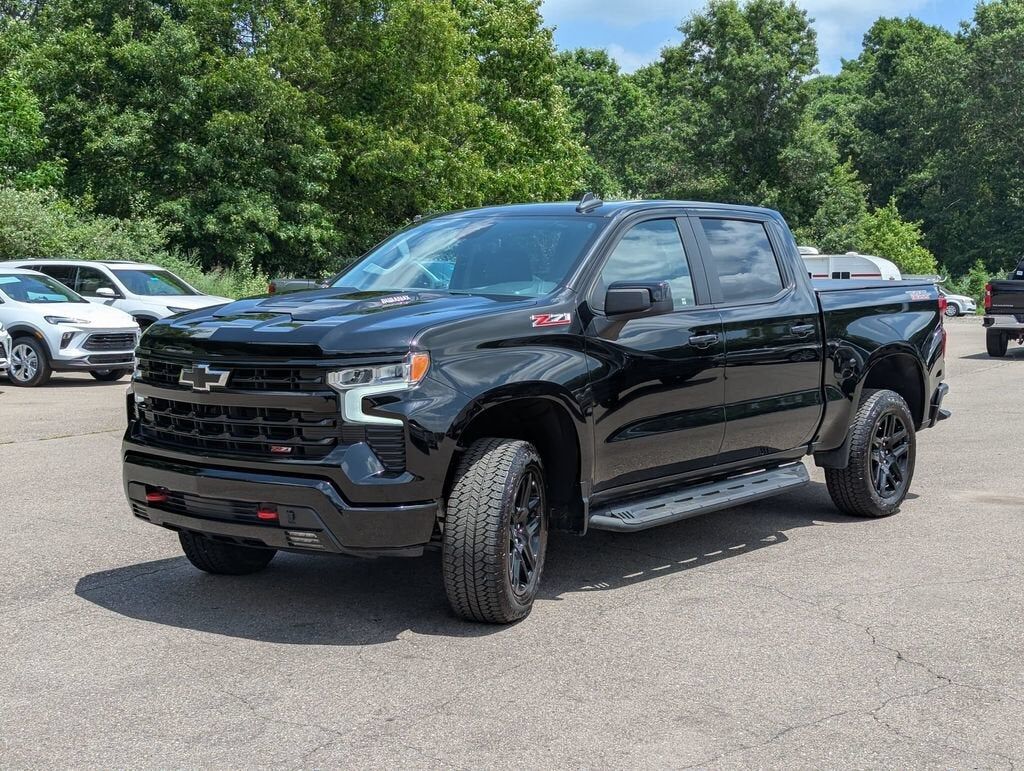 2025 CHEVROLET Silverado