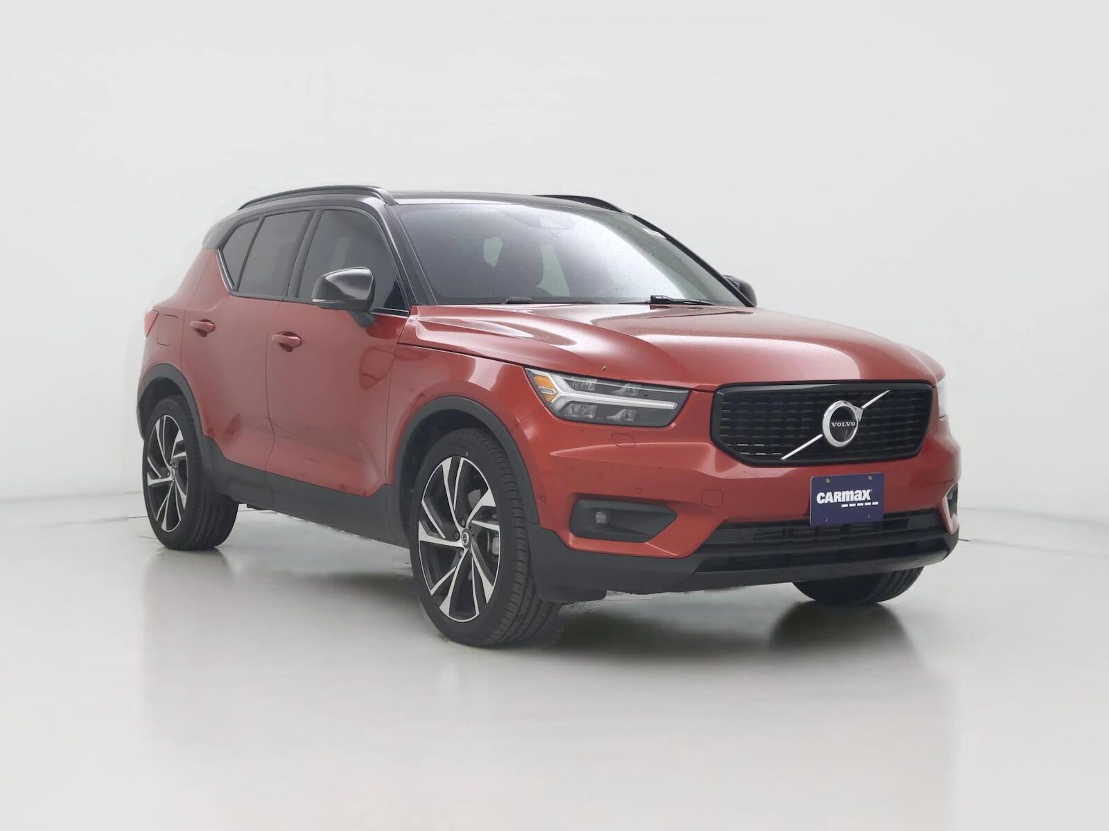 2021 VOLVO XC40