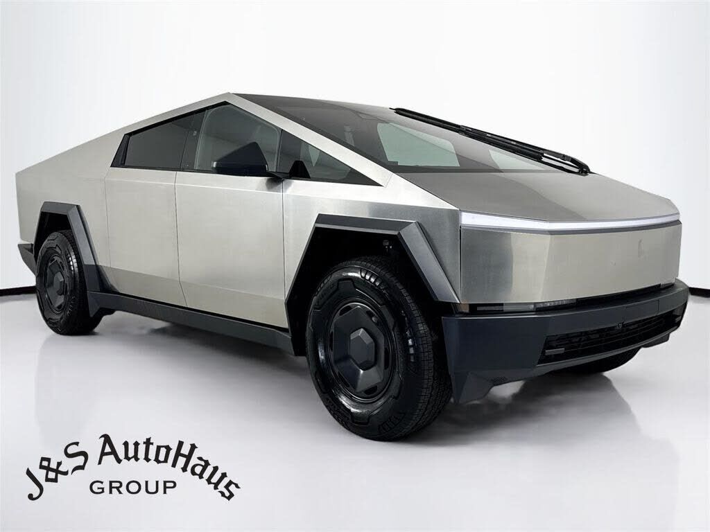 2026 TESLA Cybertruck