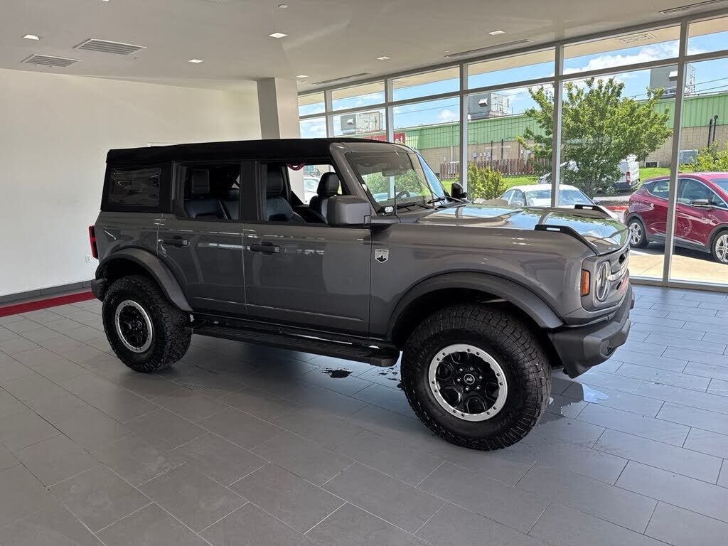 2023 FORD Bronco