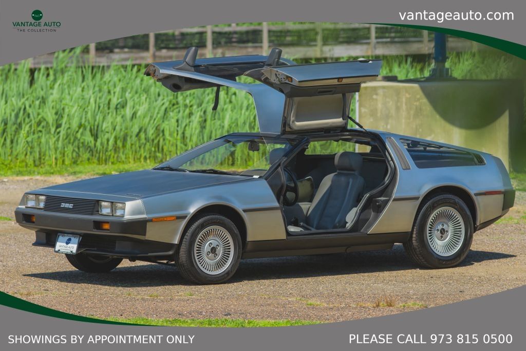 1982 DELOREAN DMC-12