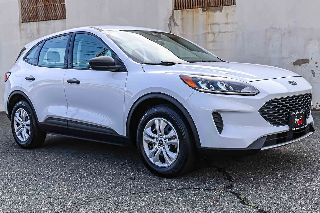 2021 FORD Escape