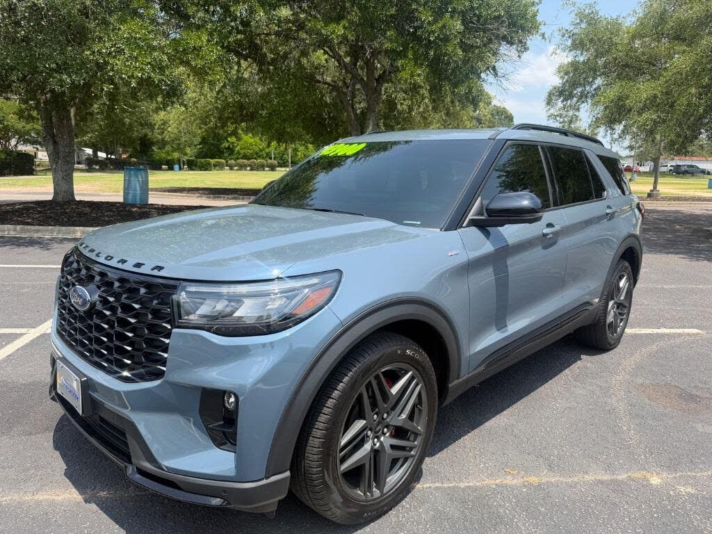 2025 FORD Explorer