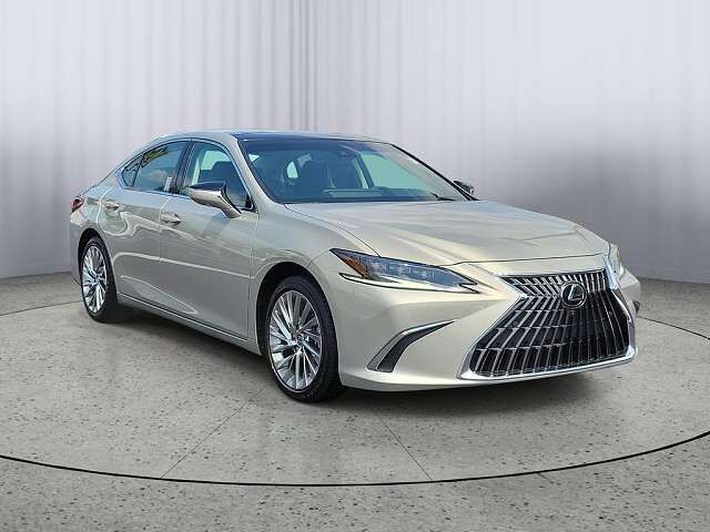 2022 LEXUS ES