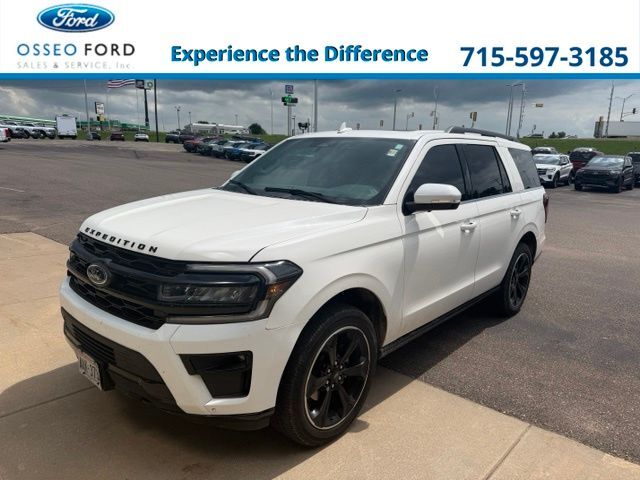 2022 FORD Expedition