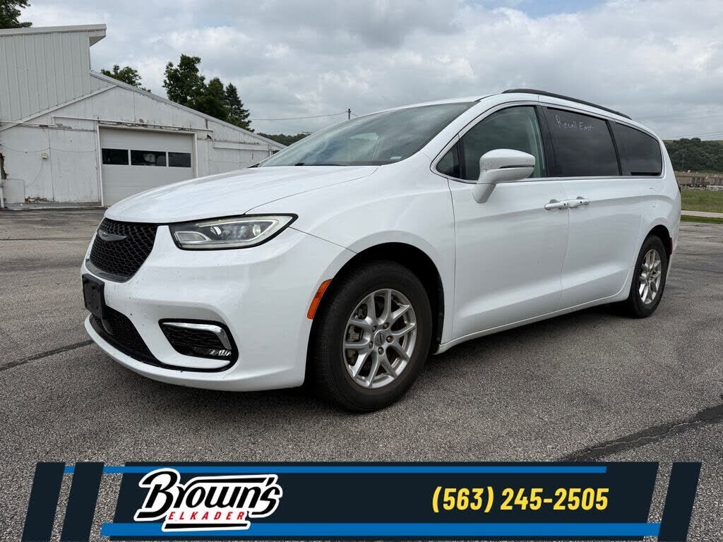 2022 CHRYSLER Pacifica