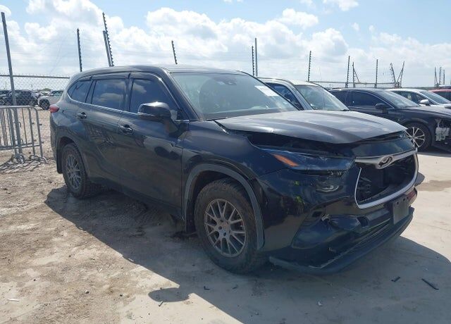 2021 TOYOTA Highlander