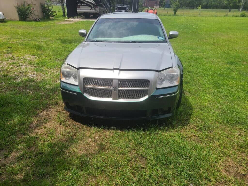 2005 DODGE Magnum