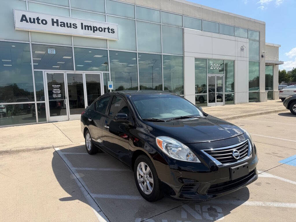 2014 NISSAN Versa