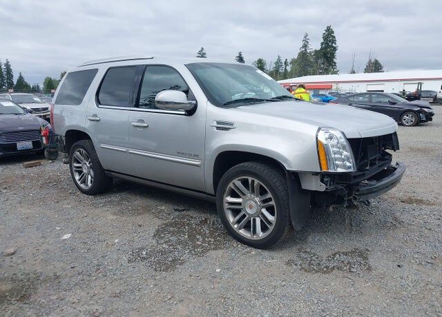 2013 CADILLAC Escalade